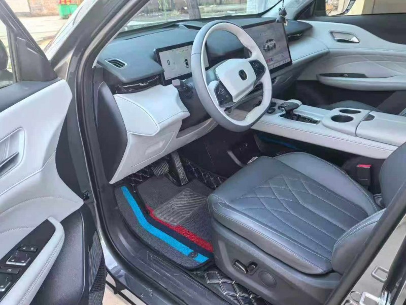 保定25年长安汽车UNI6