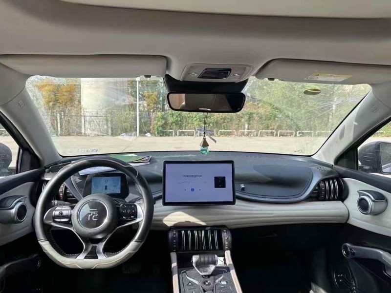 青岛24年比亚迪元6