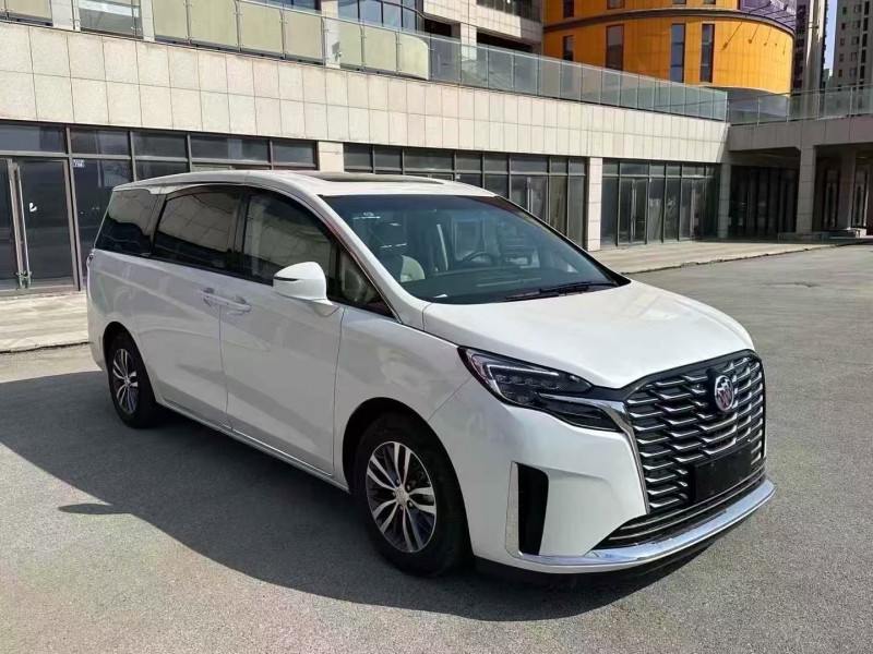 青岛25年别克GL83