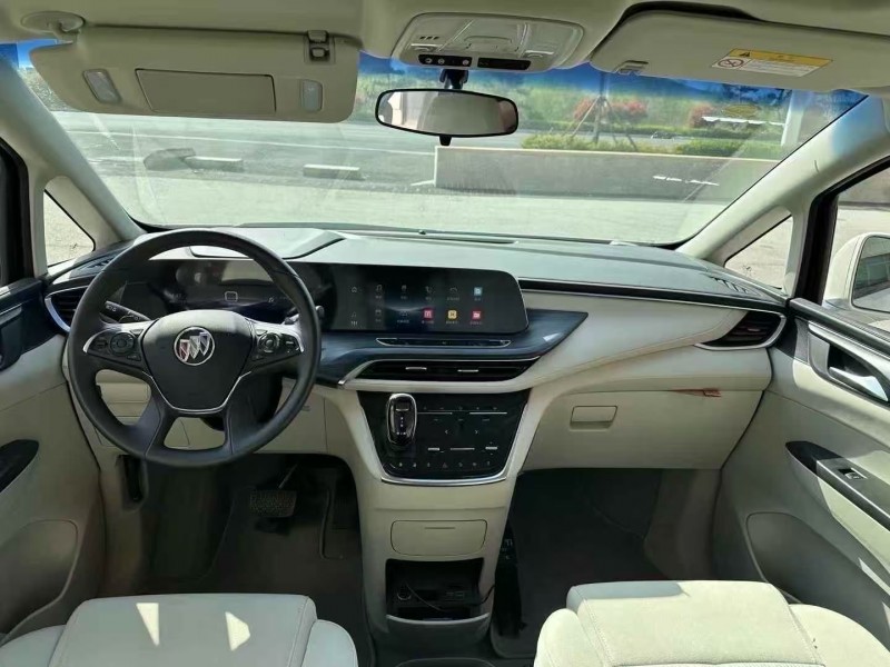 青岛25年别克GL84