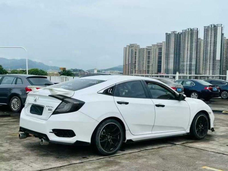 东莞21年本田思域9