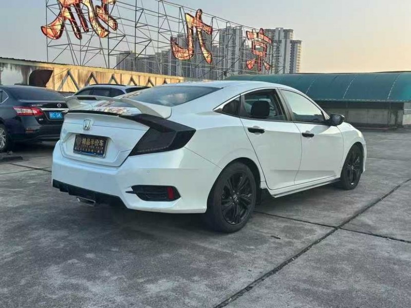 东莞22年本田思域9