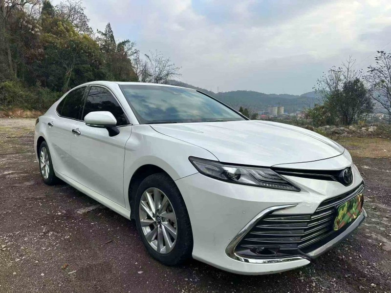 岳阳22年丰田凯美瑞2