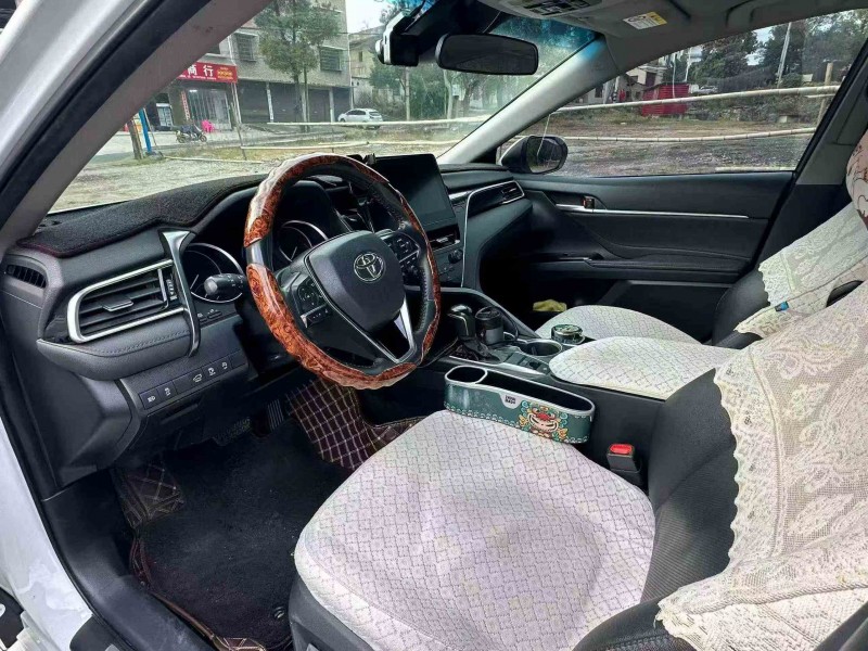 岳阳22年丰田凯美瑞6