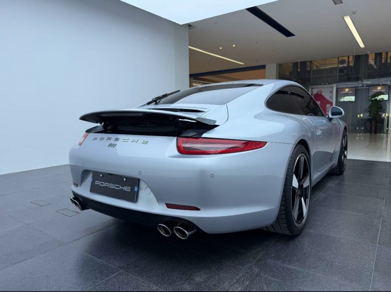 商丘16年保时捷9114