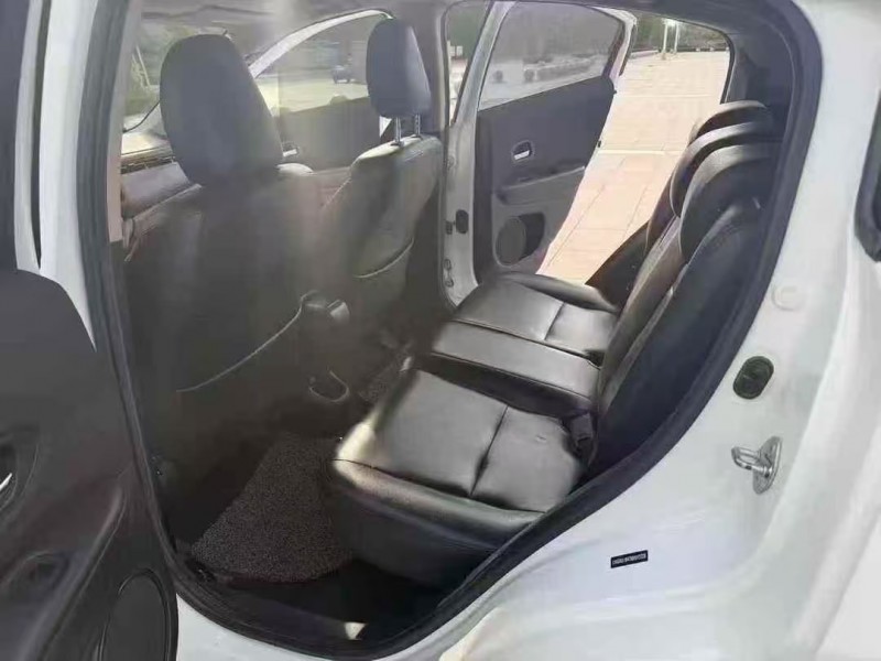 青岛21年本田缤智6