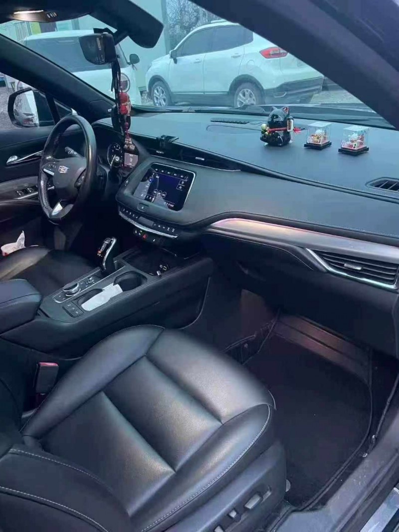 保定20年凯迪拉克XT44