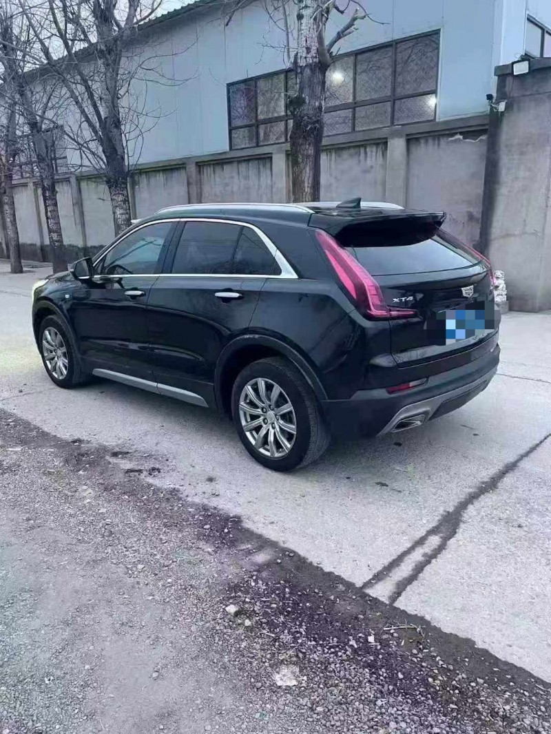 保定20年凯迪拉克XT48