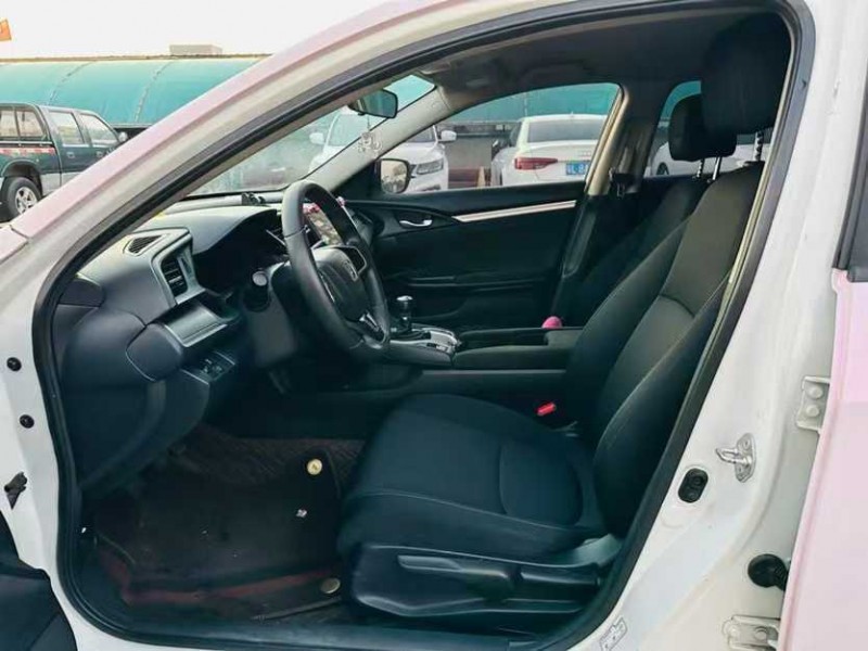 东莞17年本田思域4