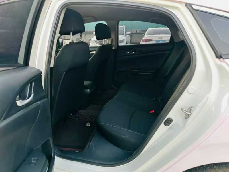 东莞17年本田思域5