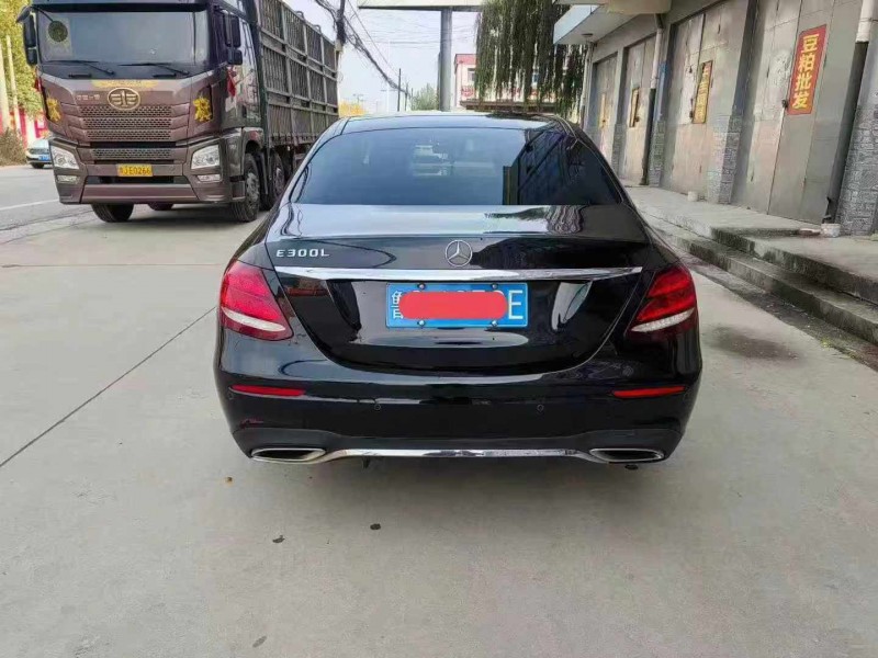保定18年奔驰E9