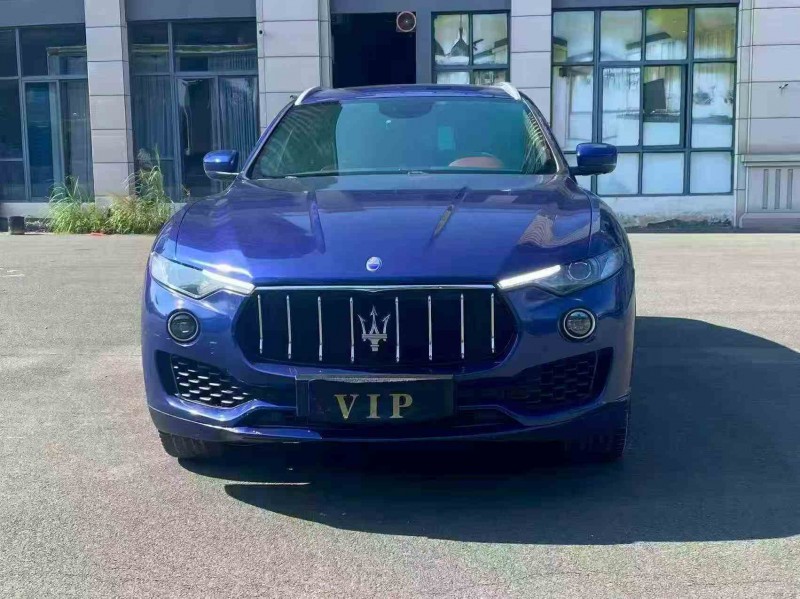 南平17年玛莎拉蒂Levante1