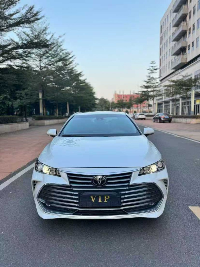 东莞22年丰田亚洲龙1