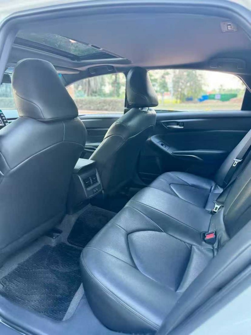 东莞22年丰田亚洲龙4