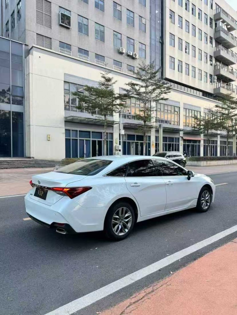 东莞22年丰田亚洲龙9