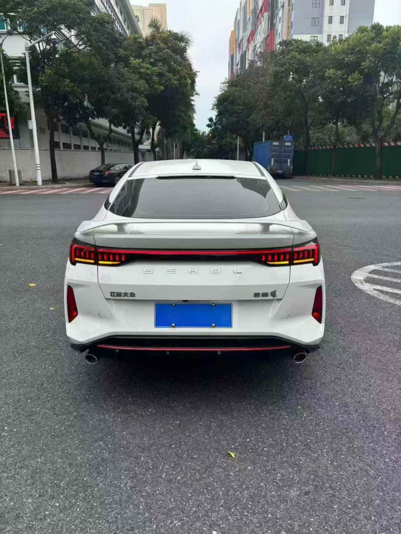 成都23年大众思皓9