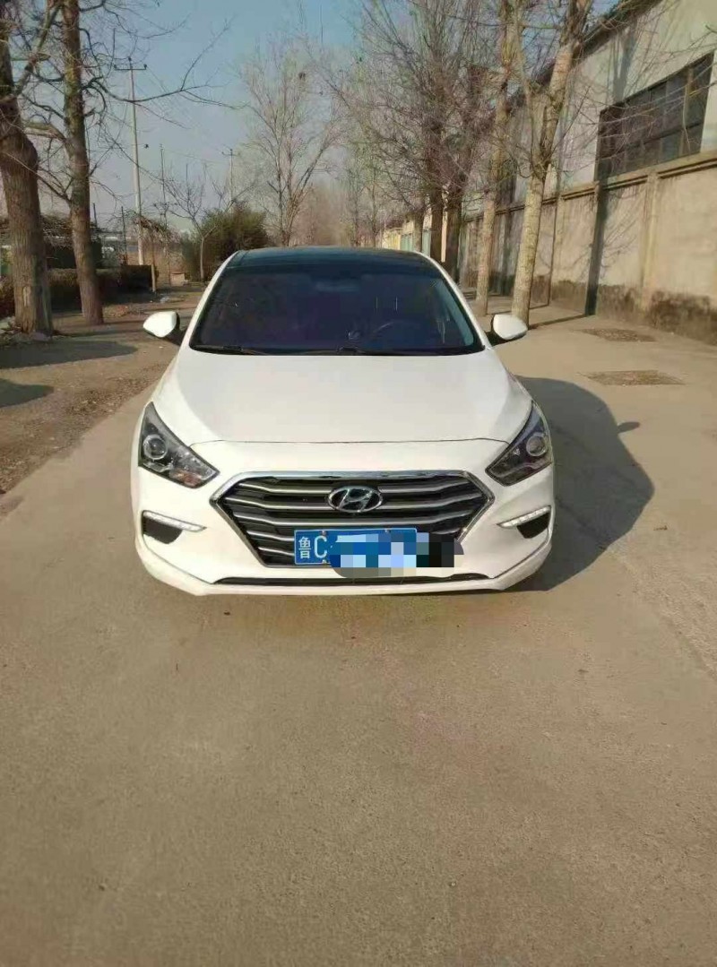 保定17年现代名图1