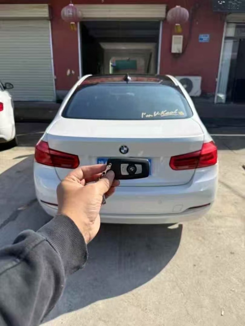 安阳19年宝马3系9