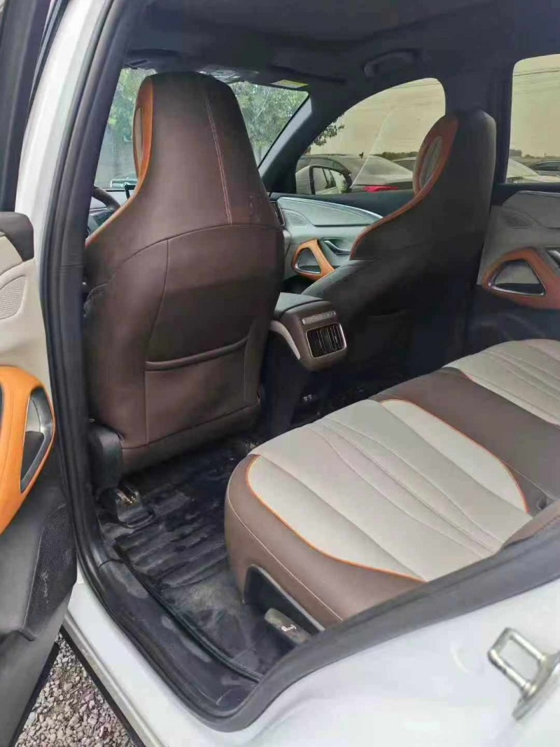 保定23年比亚迪宋4