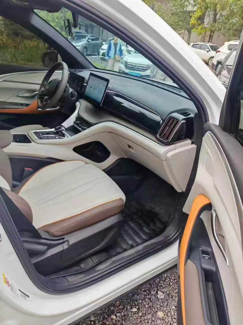 保定23年比亚迪宋6