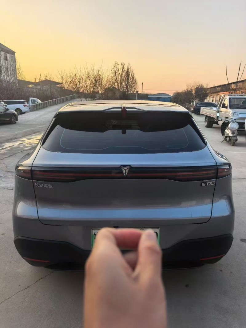 菏泽25年长安汽车深蓝9