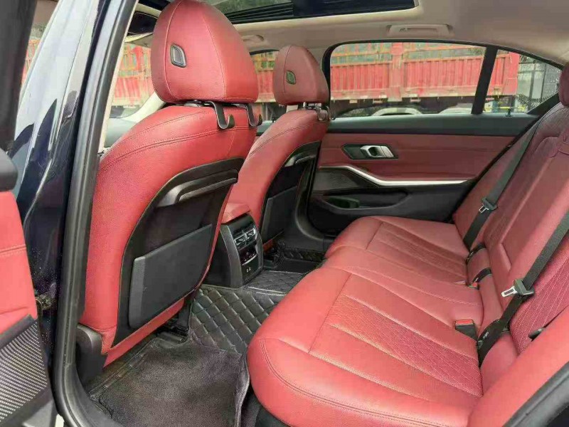 张家界21年宝马3系4