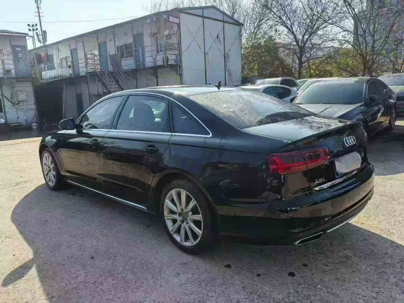 张家界18年奥迪A6L7