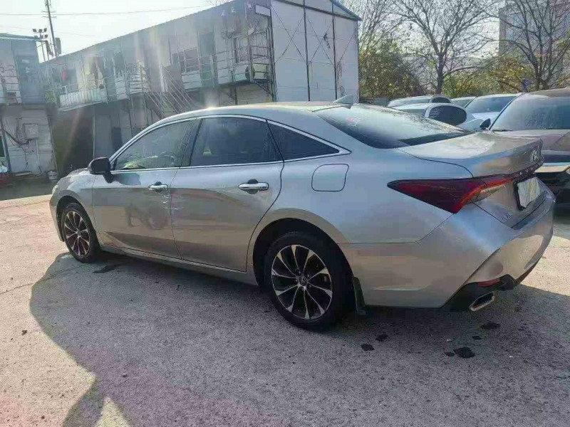 张家界22年丰田亚洲龙7