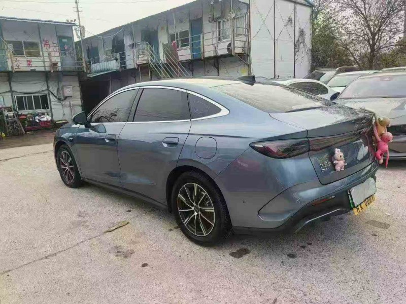 湘潭25年比亚迪海豹7