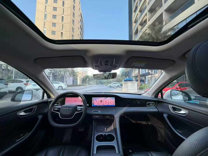 佛山24年荣威D76