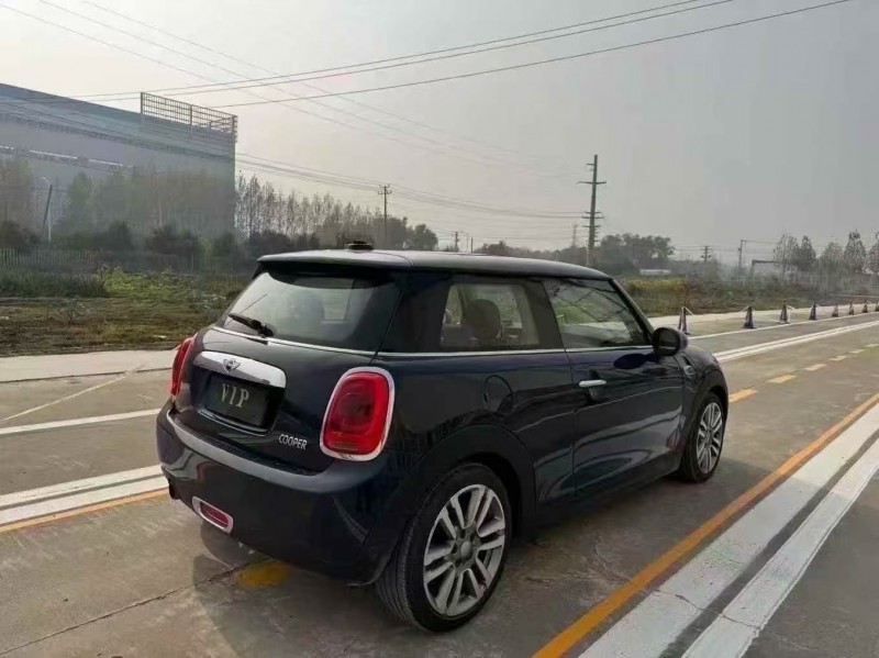 菏泽17年宝马迷你7