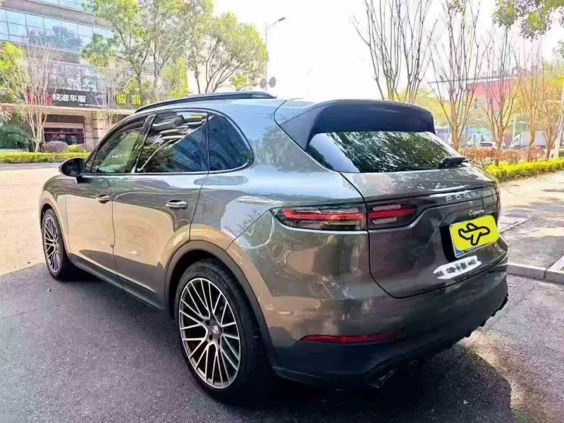 茂名20年保时捷卡宴8