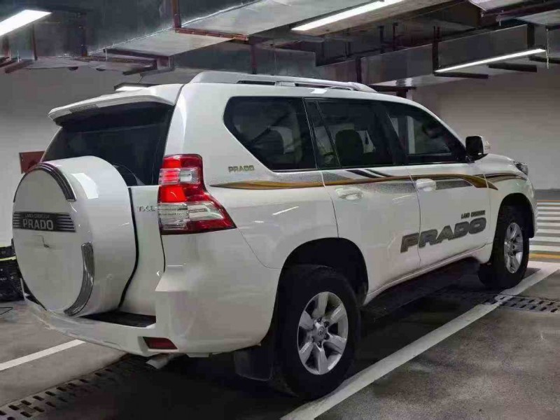 毕节15年丰田普拉多7