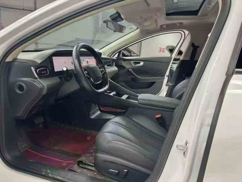 广元25年荣威D5X6