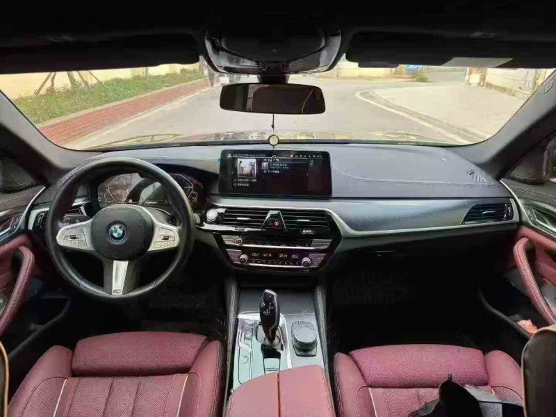 南平23年宝马5系4