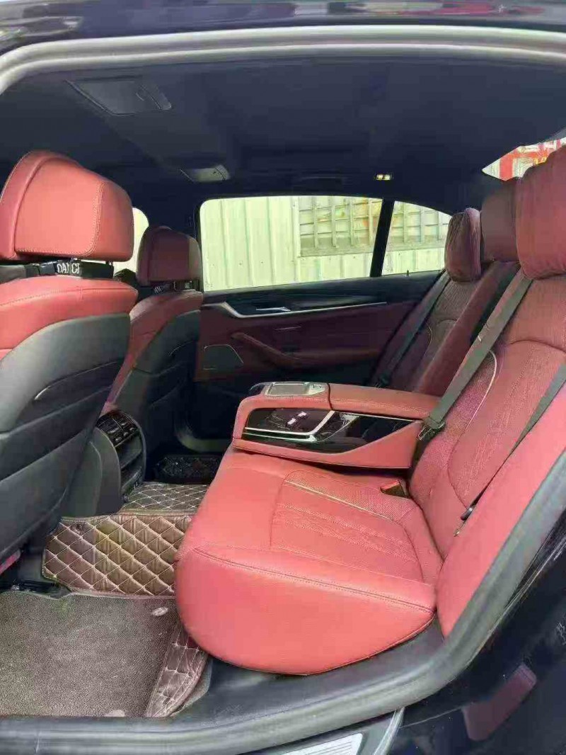 南平23年宝马5系8