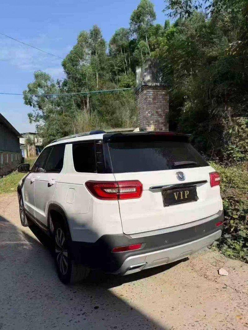 遂宁18年长安汽车CS956