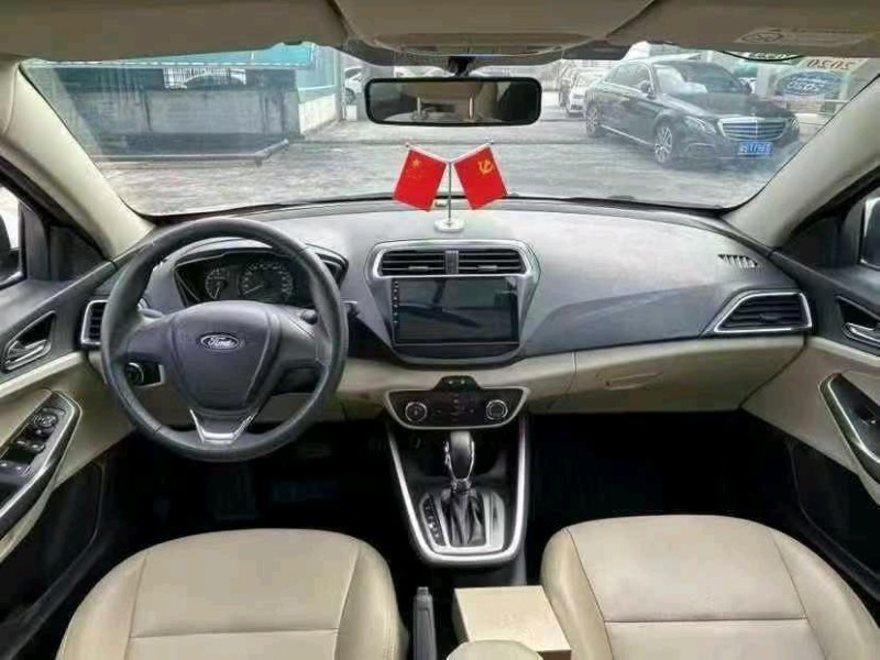 东莞18年福特福睿斯4