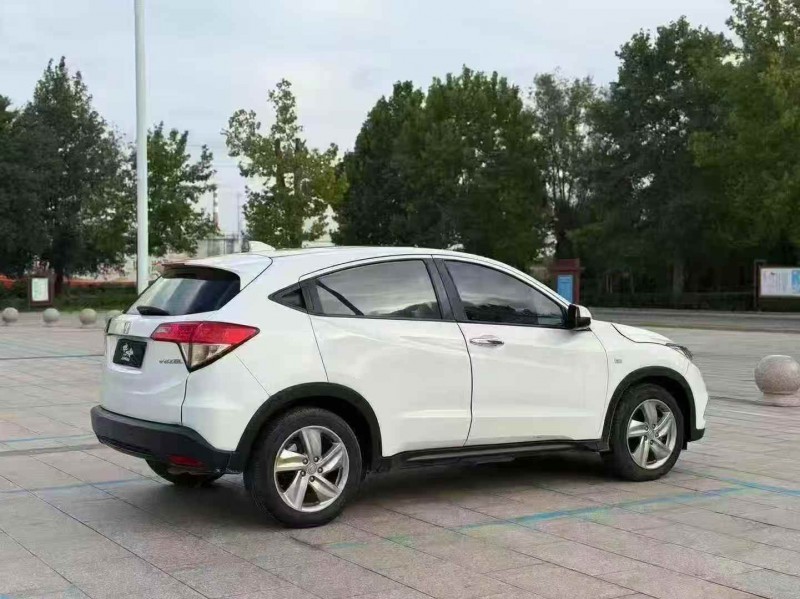 潍坊21年本田缤智7