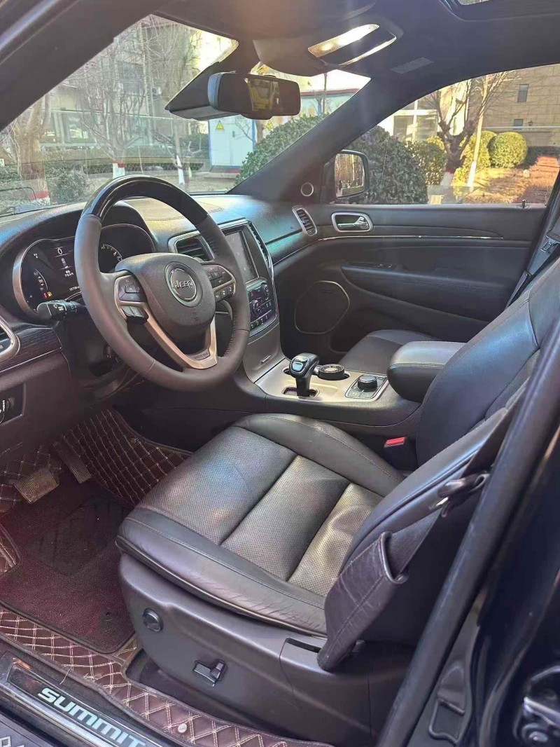 秦皇岛16年Jeep大切诺基6