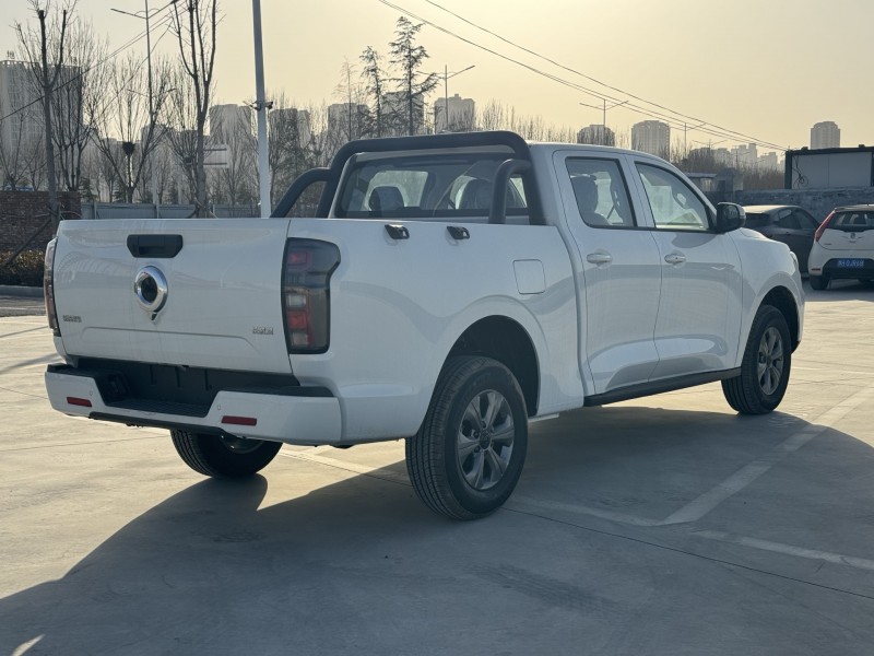 新乡26年长城汽车炮 皮卡9