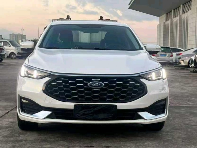 东莞22年福特福睿斯1