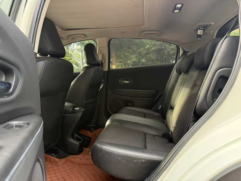 东莞21年本田缤智6