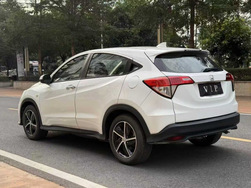 东莞21年本田缤智9