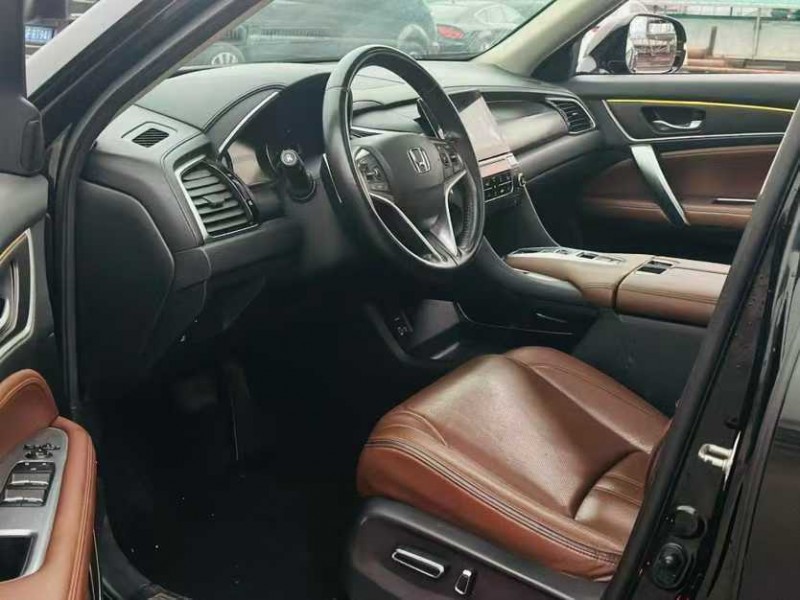 东莞20年本田冠道4