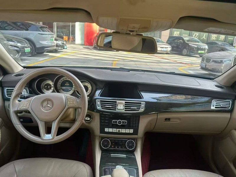 深圳14年奔驰CLS5