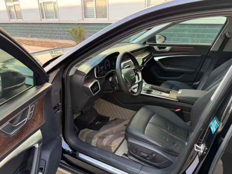 洛阳21年奥迪A6L4