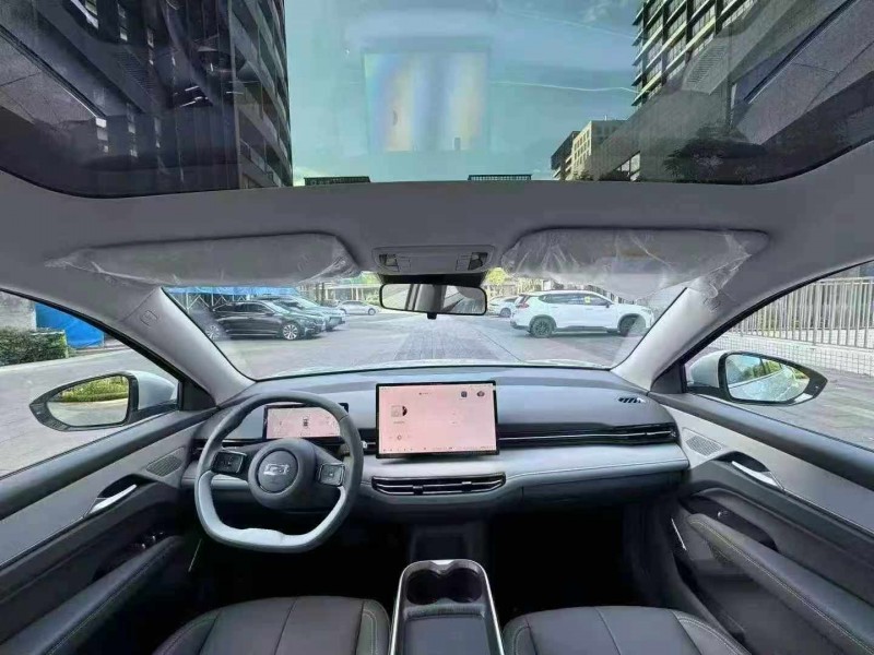 佛山25年奔腾悦意5