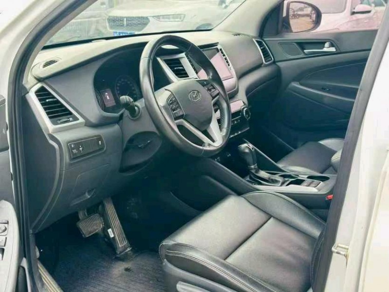 东莞19年现代途胜4