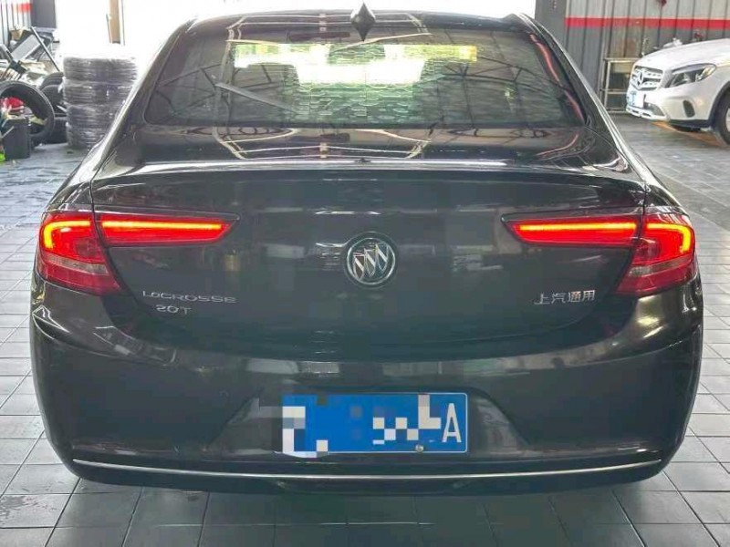 东莞17年别克君越7